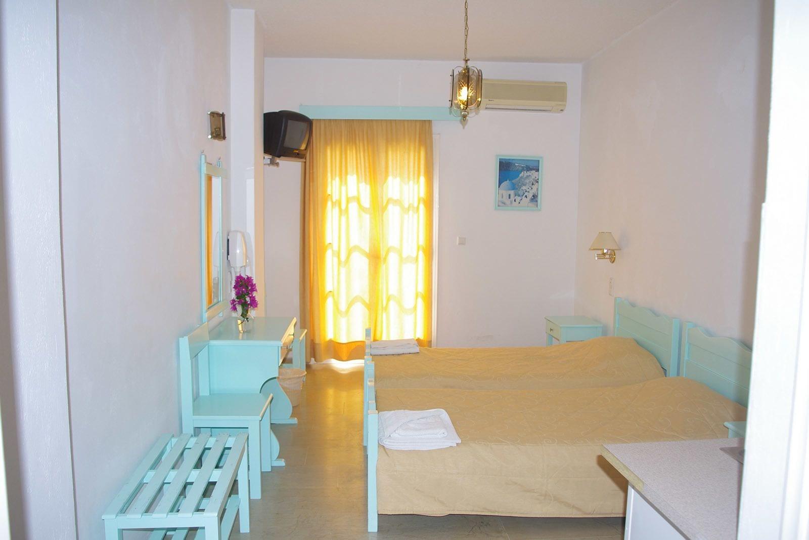 Kymata Hotel คามารี ภายนอก รูปภาพ