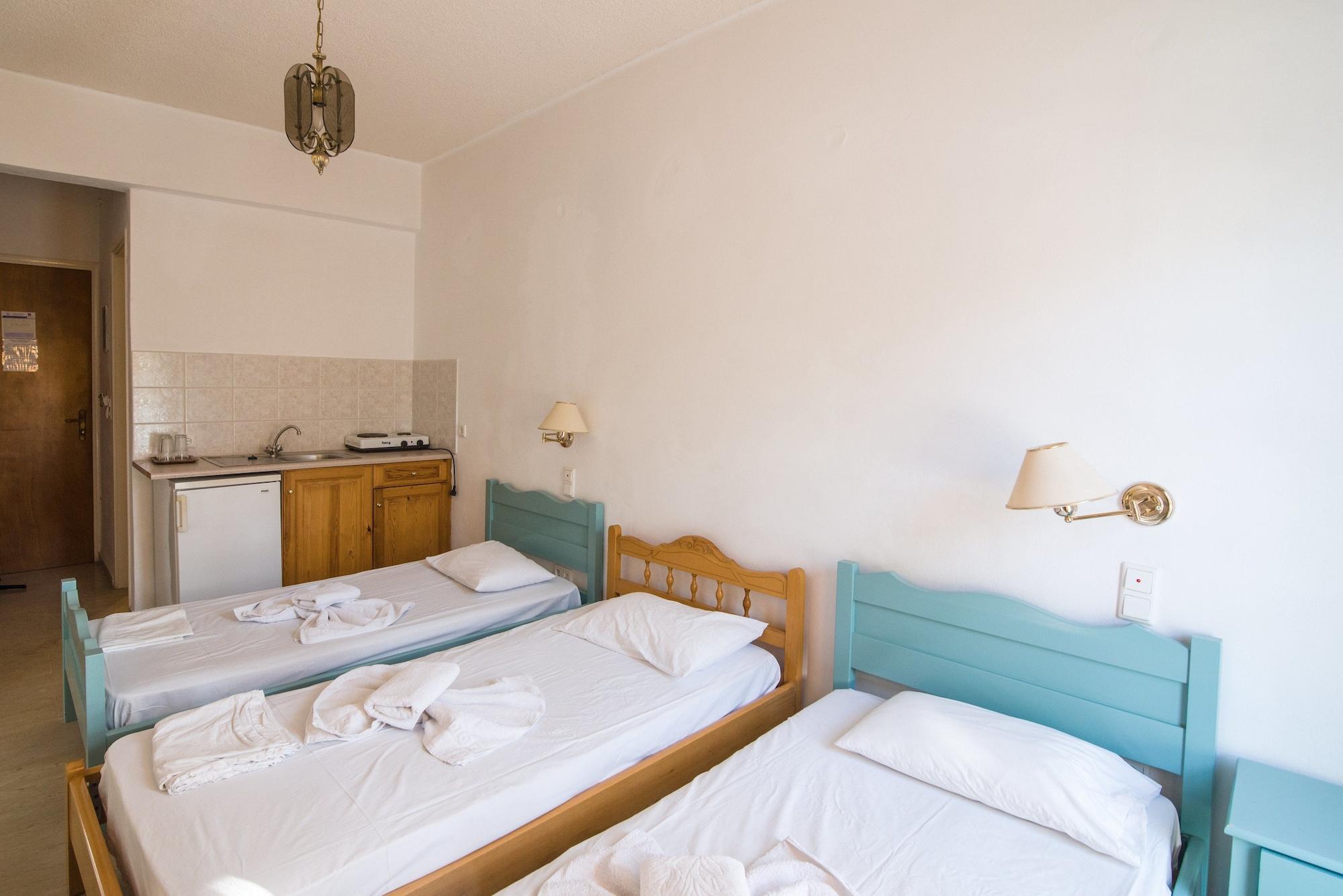 Kymata Hotel คามารี ภายนอก รูปภาพ