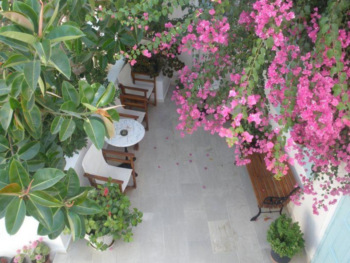 Kymata Hotel คามารี ภายนอก รูปภาพ