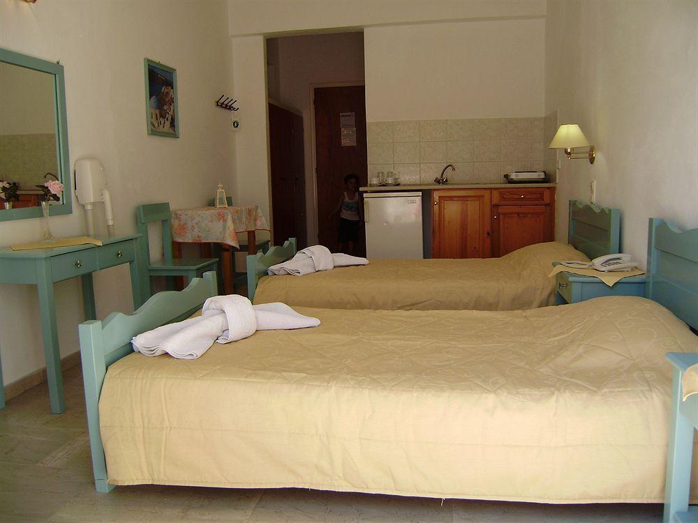 Kymata Hotel คามารี ภายนอก รูปภาพ