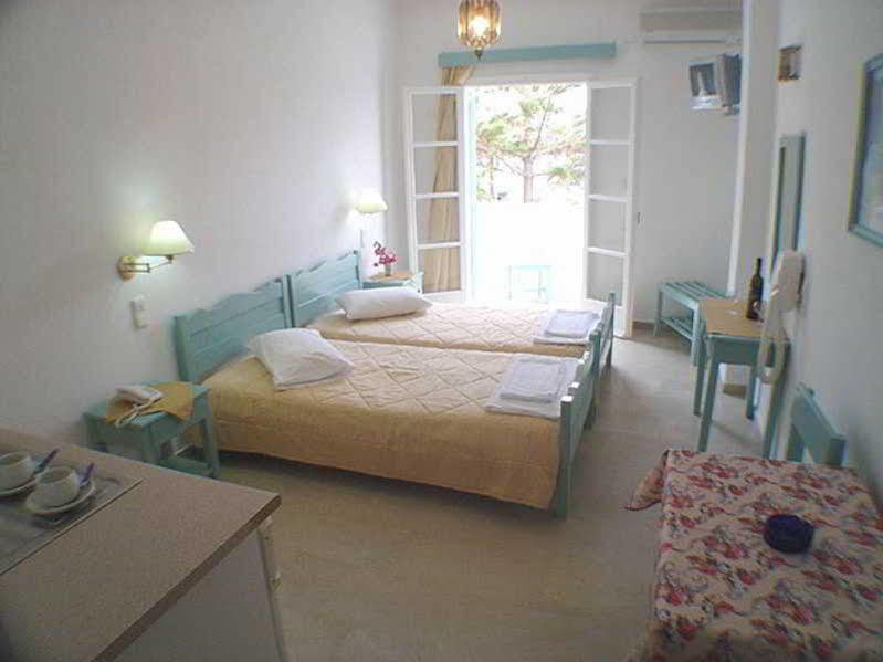 Kymata Hotel คามารี ภายนอก รูปภาพ